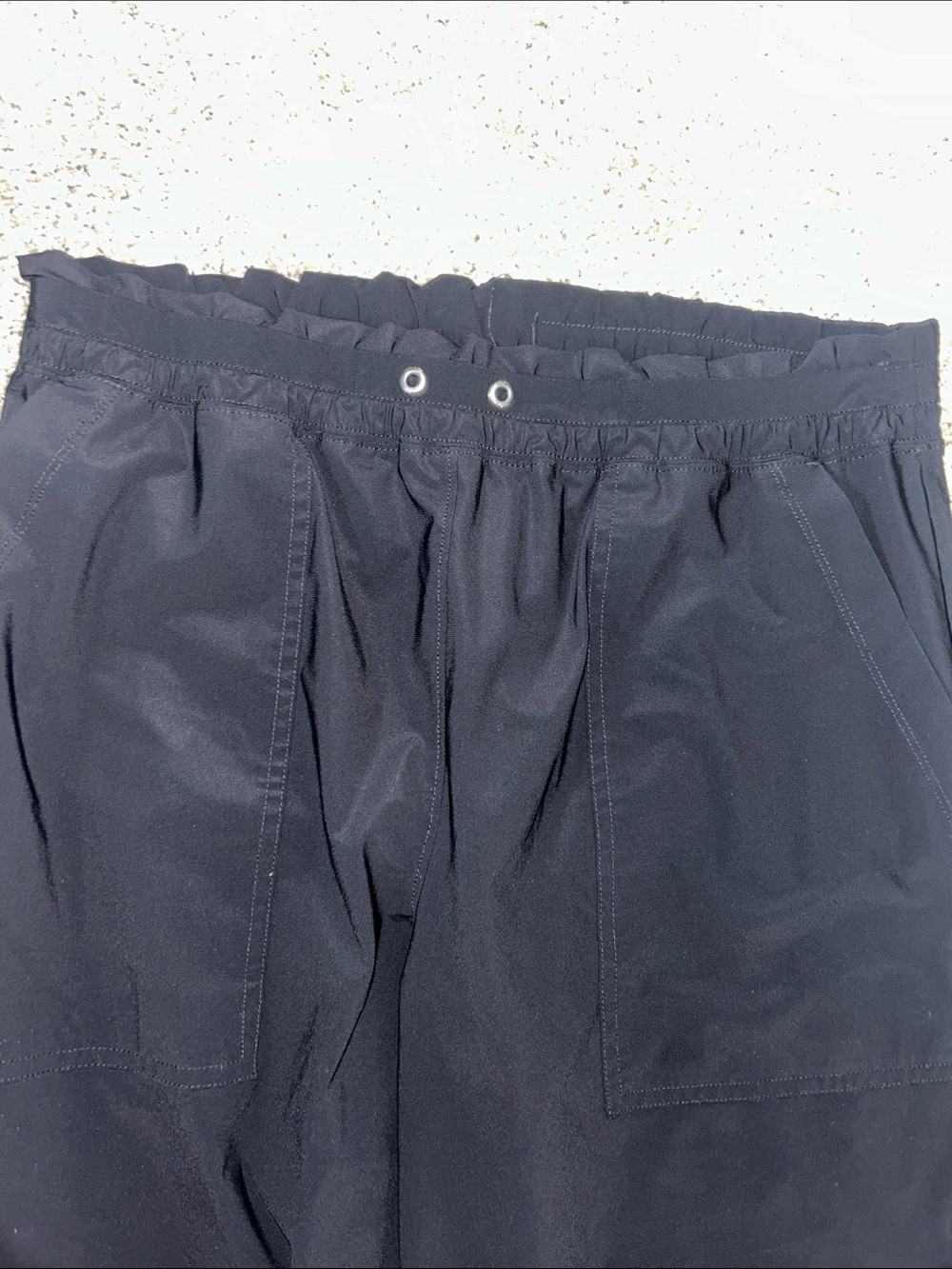Vuori Black Casual Elastic-Waist Joggers - Picture 3 of 5